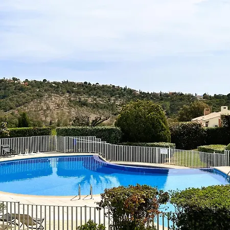 La Courtade, Maison Pour 7 Personnes Dans Domaine Prive Avec Piscine A לה-לונד-לה-מורה